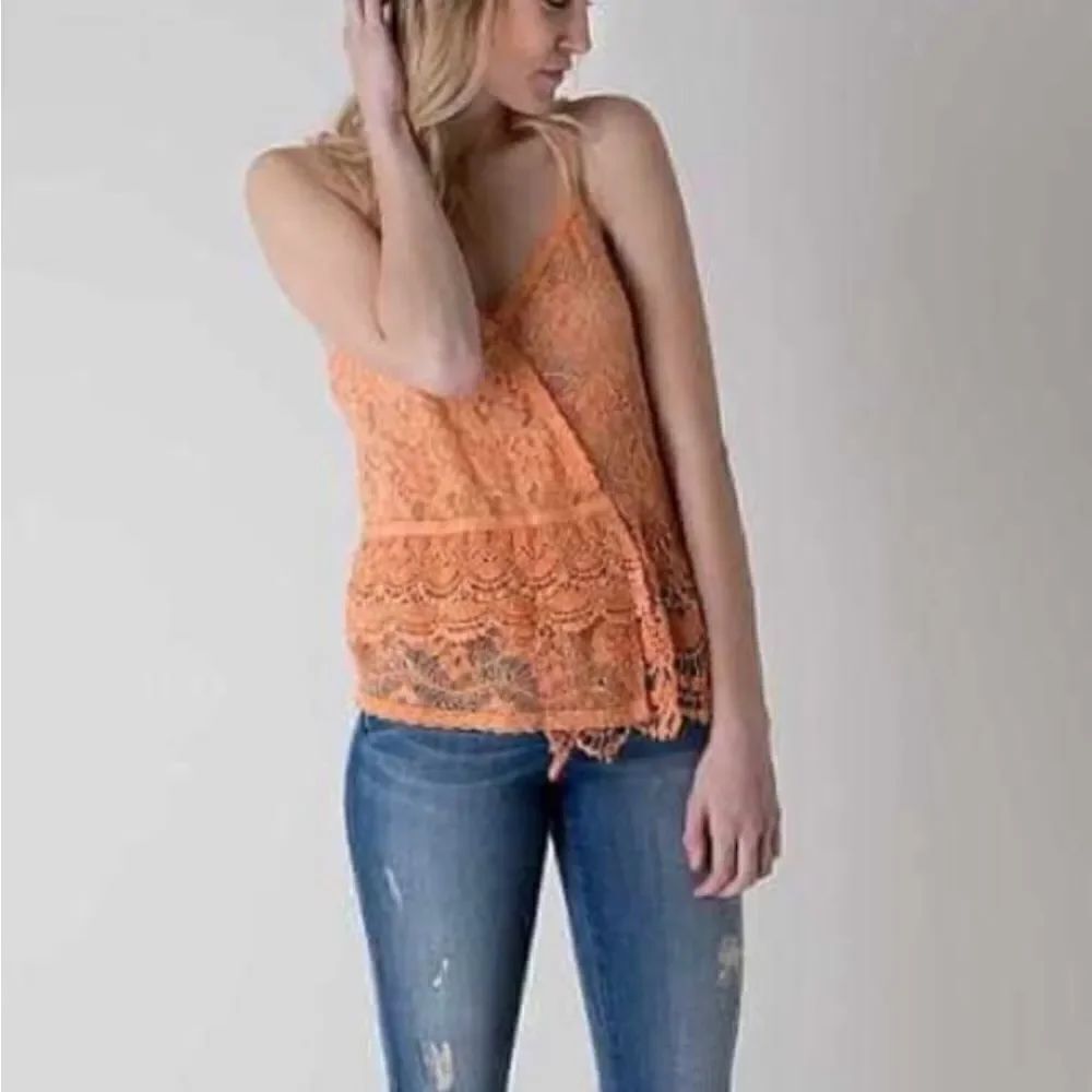 Gimmicks by BKE Size XL Peachy Orange Boho Lace Layered V Neck Tank Top